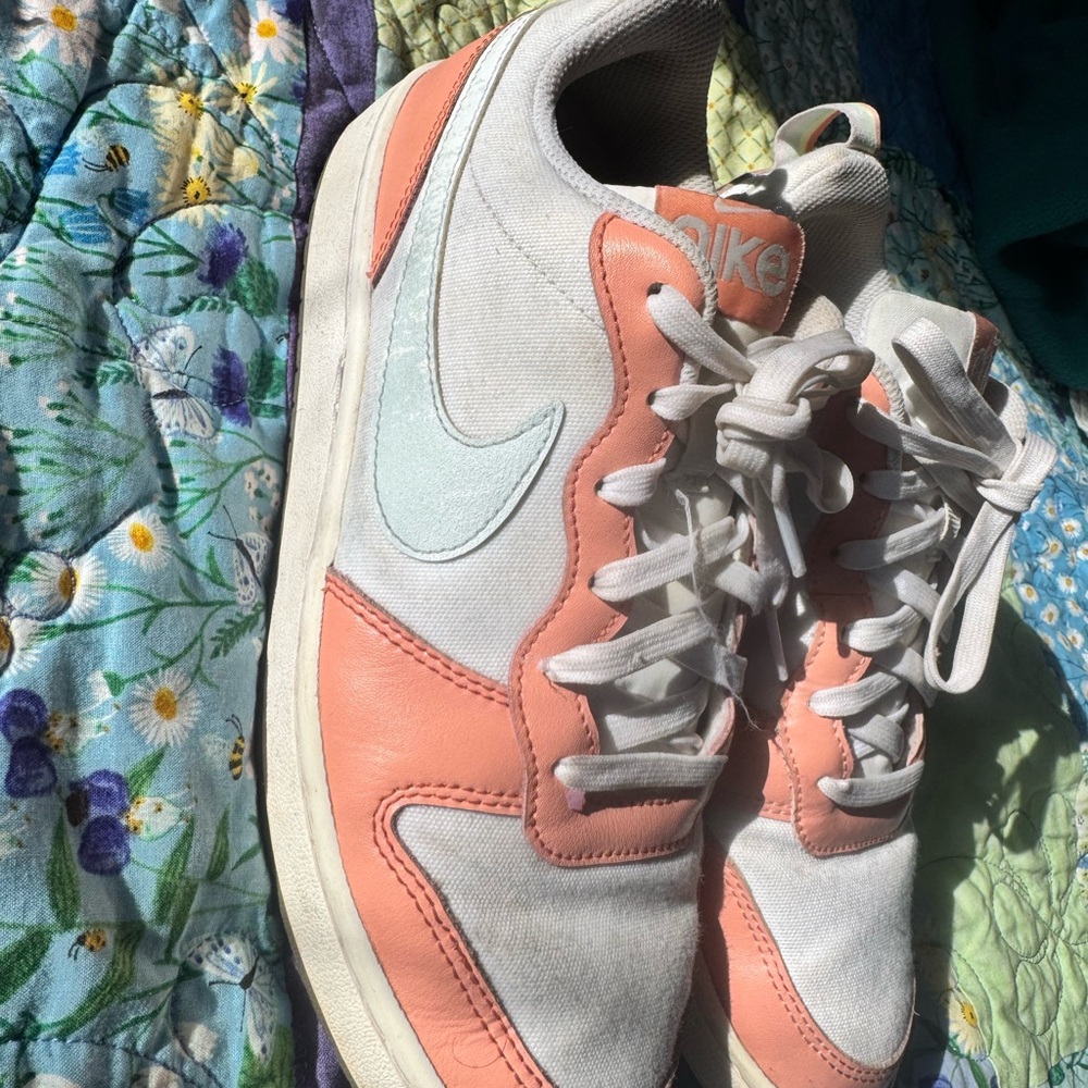 Nike Girls’ White and Pink Sneakers